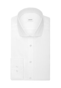 Camicia da uomo bianca a maniche lunghe, piegata ordinatamente, con colletto aperto, polsini abbottonati e etichetta del marchio visibile all'interno del colletto.