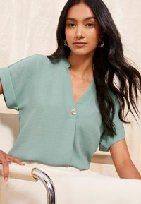 Friends Like These V NECK ROLL SLEEVE BUTTON - Bluse - blue