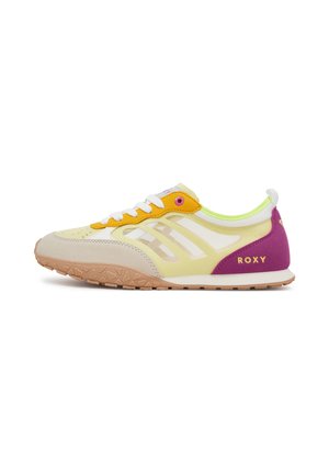 Niski żółto-biały sneaker z beżowym noskiem, fioletowym obcasem, białymi sznurowadłami, gumową podeszwą i logo ROXY po boku.
