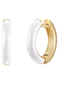 Zlaté kruhové náušnice s hladkým bielym smaltovým povrchom a textúrovaným zlatým interiérom. Zaoblený tvar s bezpečným zacvakávacím mechanizmom.