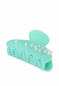 Een turquoise plastic haarclip met een ronde vorm, versierd met kleine nepperlen en rhinestones die in het oppervlak zijn ingebed.