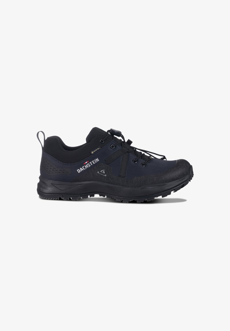 Scarpe da trekking nere con tomaia testurizzata, suola in gomma e design con lacci. Presentano un marchio sul lato e un anello sul tallone.