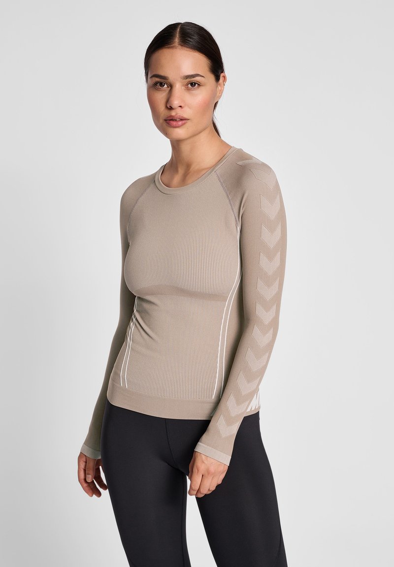 Hummel CHRISTEL SEAMLESS - Langærmet T-shirt - chateau gray driftwood melange