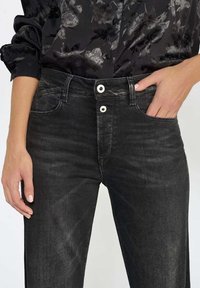 Le Temps Des Cerises REGULAR MOM TAILLE HAUTE LONGUEUR - Jean droit - noir