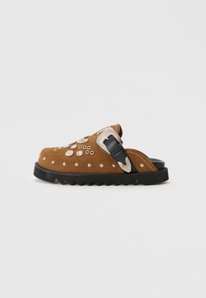 Mules - brown