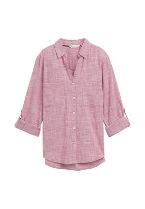 Chemise à manches longues à carreaux rouges et blancs, avec un col en V et deux poches avant, fabriquée en tissu léger.