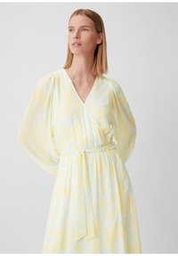 comma Vestito casual - helles zitrone