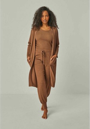 YOU LOOK PERFECT MERINO WOOL LOUNGEWEAR SET 3 PIECES - Pyjama set - cognac
