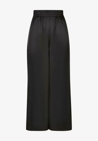 Valgt, black