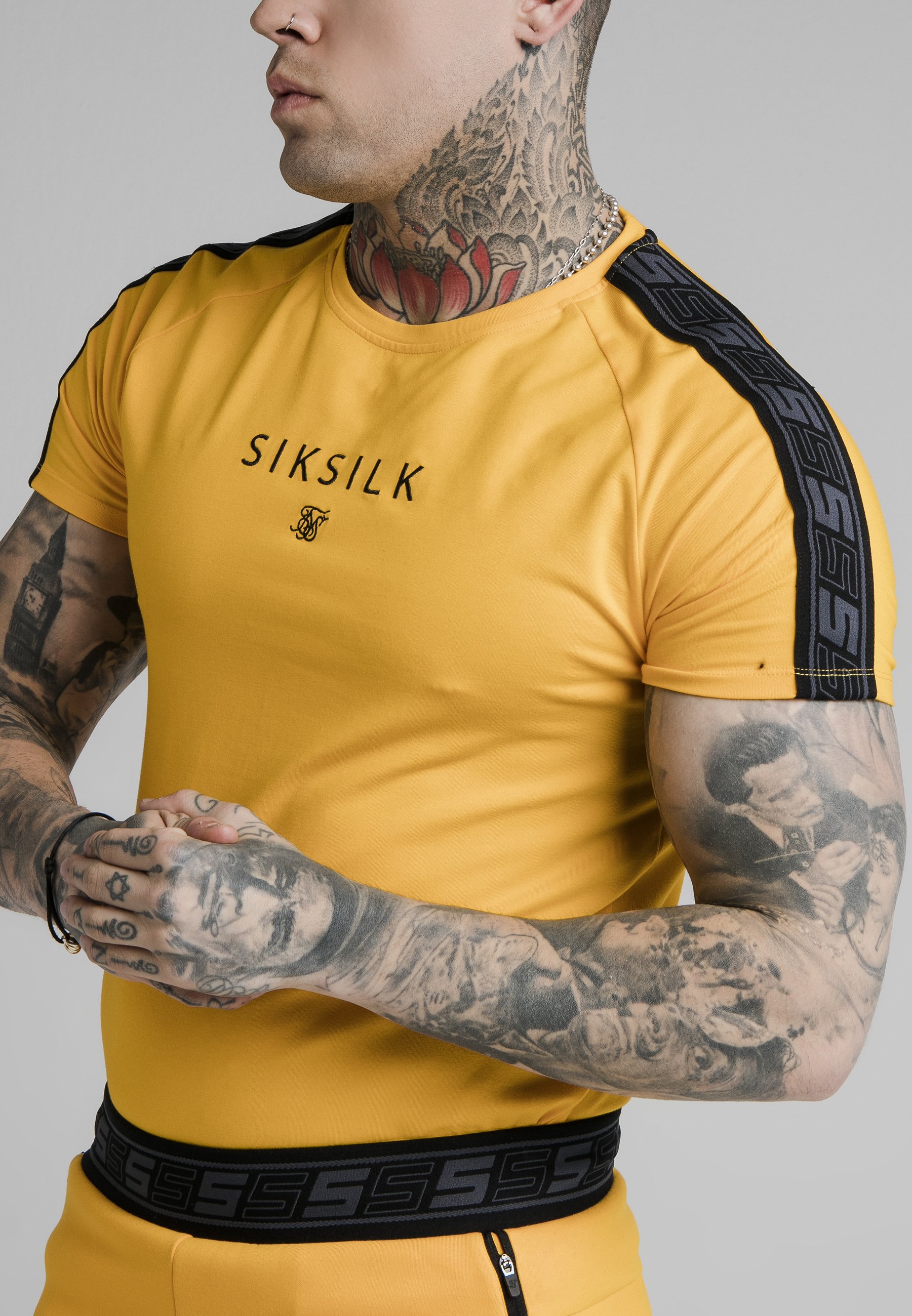 Camiseta SikSilk Ringer Amarilla Hombre