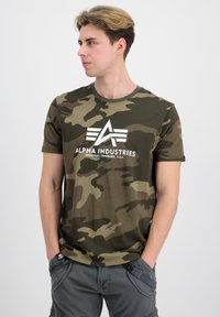 Unselected, olive camo
