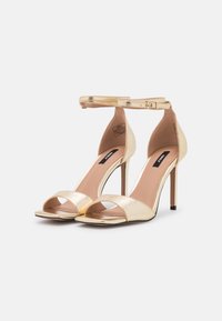 ONLY SHOES ONLALYX - Sandálias de salto alto - gold