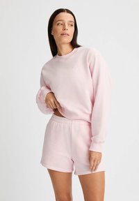 Röhnisch SOFT - Träningsshorts - cradle pink