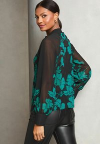 Lipsy LONG SLEEVE GRANDAD COLLAR - Blúzka - black