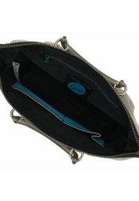 Grijze leren handtas met een ritsluiting, zwarte stoffen voering en een blauwe pocketorganizer. Voorzien van metalen accenten en een binnenzak met rits.