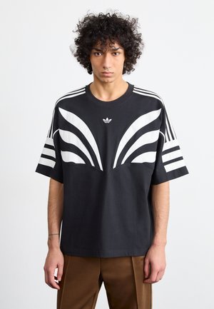 adidas Originals TEE - T-shirts print - black/cloud white