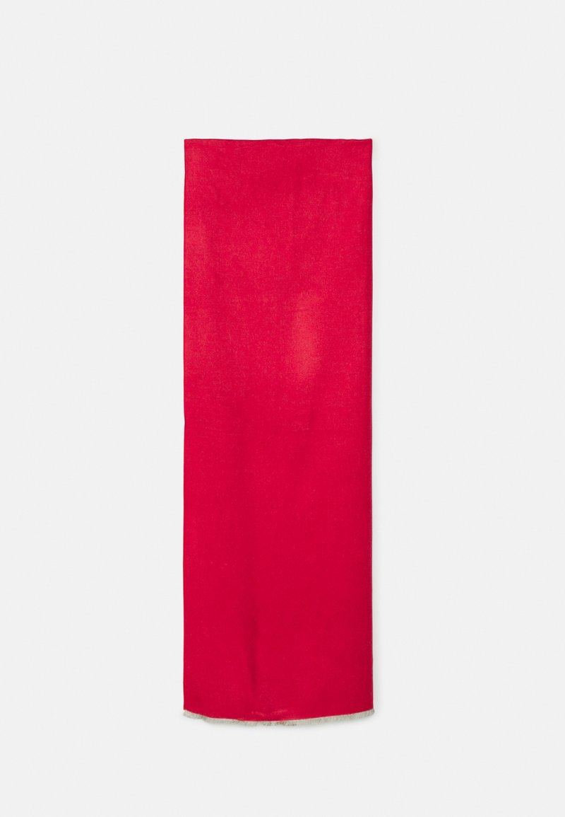 Écharpe en tissu rectangulaire rouge vif avec une texture subtile, affichée à plat sur un fond clair et neutre.