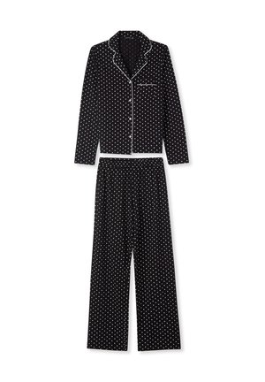 Czarna piżama z długim rękawem na guziki i dopasowanymi spodniami o szerokich nogawkach, ozdobiona małym białym nadrukiem w kształcie serduszek i białymi lamówkami.