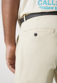Jack's Sportswear SUPERFLEX PANTS - Chino hlače - dusty sand