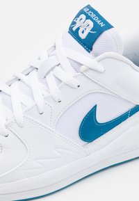 Jordan JORDAN STADIUM 90  - Joggesko - white/industrial blue/wolf grey