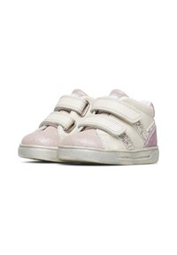 Scarpe per bambini bianche e rosa con due strap in Velcro, decorate con glitter e suola in gomma texturizzata, progettate per comfort e supporto.