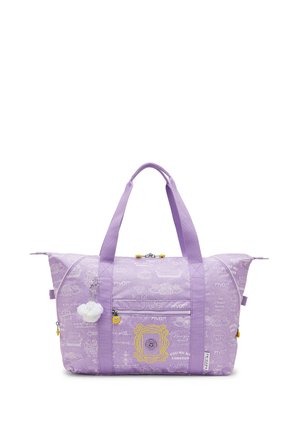 Bolsa tote lavanda con asas dobles, bolsillo frontal con cremallera, diseño con marco amarillo, llavero de nube blanca y patrones de texto claros por todo el bolso.