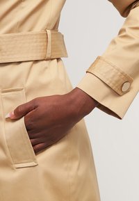 Miss Selfridge Trenčkot - beige