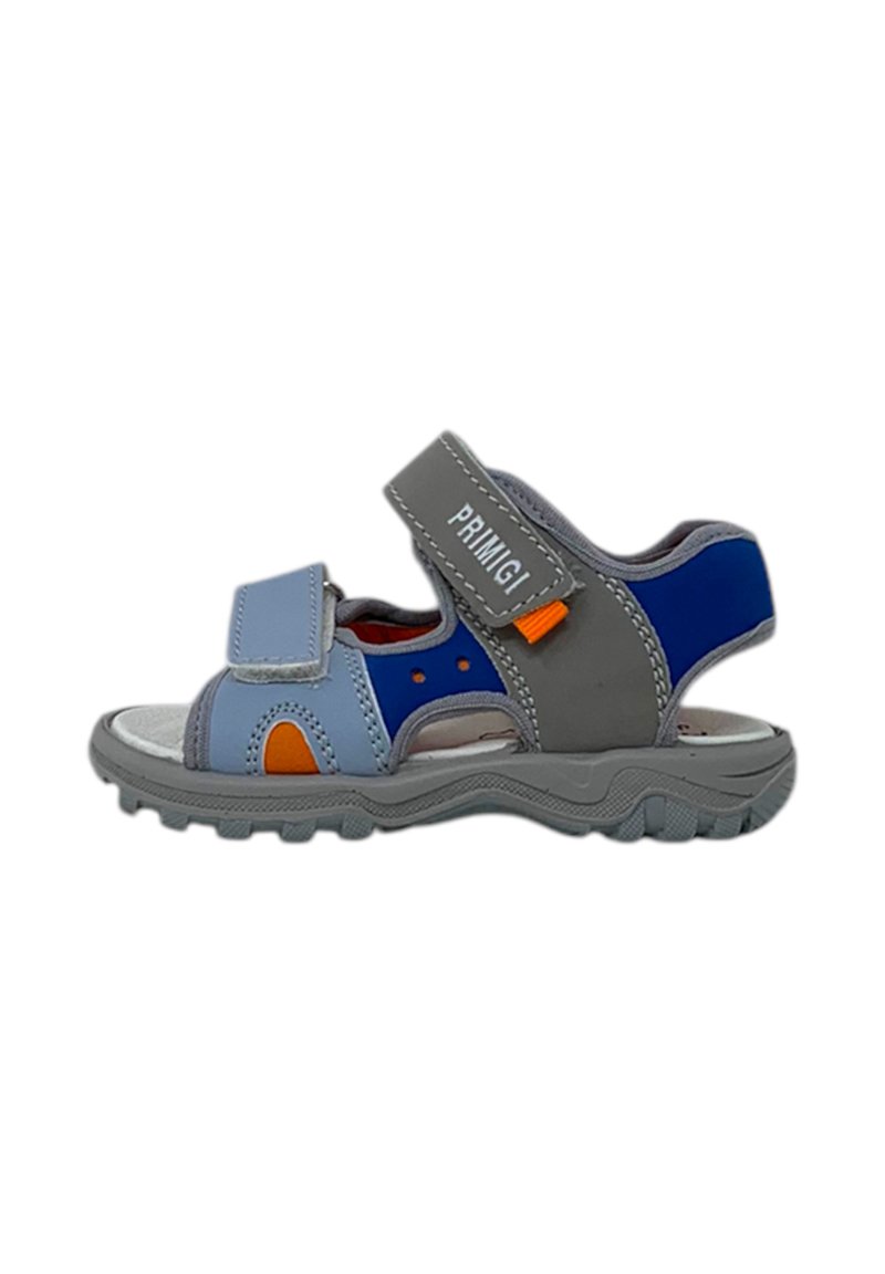 Sandalo grigio e blu con cinturino regolabile, suola in gomma e design ventilato. Presenta dettagli arancioni sui lati. Materiale leggero.