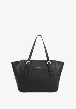 Zwarte leren tote bag met een gestructureerde afwerking, twee bovenhandvatten en gouden hardware. Kenmerkt zich door een gebogen accent aan de voorkant.