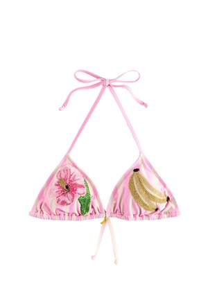 Pinkes Triangel-Bikinioberteil mit Perlenblume auf einem Cup und Perlen-Bananen-Design auf dem anderen, mit dünnen Trägern am Hals und Rücken gebunden.