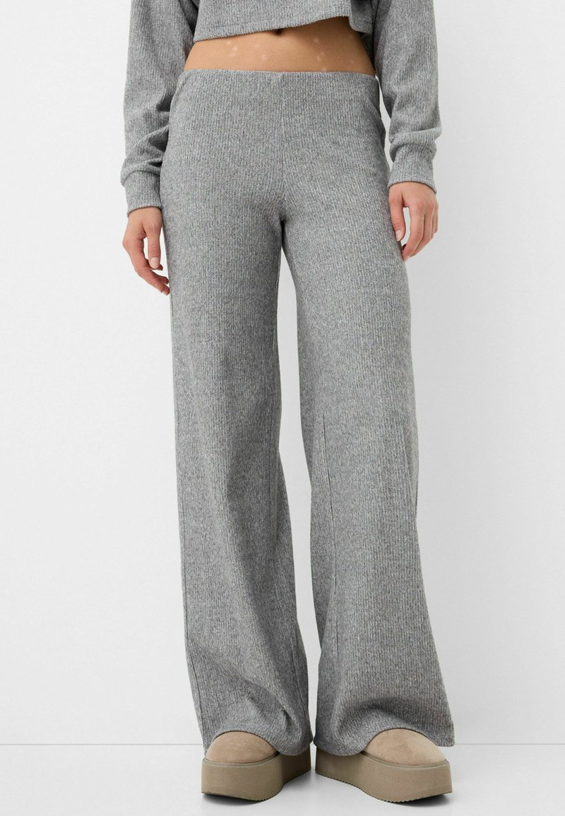 Bershka - WIDE - Trousers - grey, Enlarge
