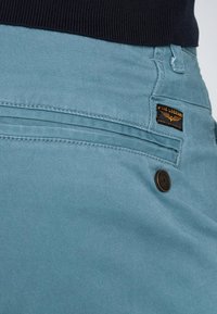 PME Legend AMERICAN CLASSIC REGULAR FIT
 - Chino - mountain spring