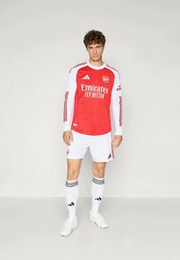 adidas Performance ARSENAL FC 25/26 HOME SHORTS - Klub merchandise - white/better scarlet