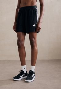 adidas Sportswear TIRO CUT STRIPES JACQUARD SHORTS - Športové šortky - black