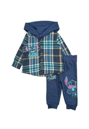 Completo per ragazzi composto da una camicia a quadri blu con cappuccio e bottoni davanti, abbinata a pantaloni navy, decorata con una grafica del personaggio Stitch.