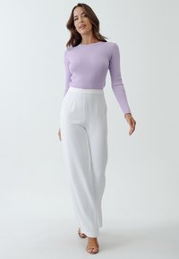 TUSSAH JAY  - Pikkade varrukatega topp - lilac