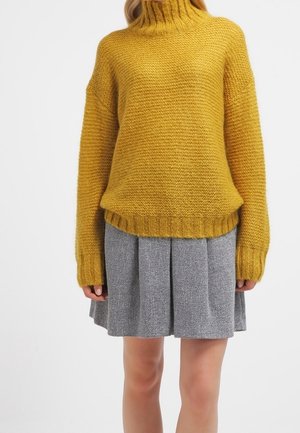 Pullover - dark yellow