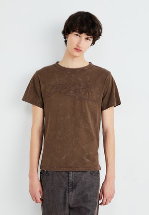 - T-shirt z nadrukiem
