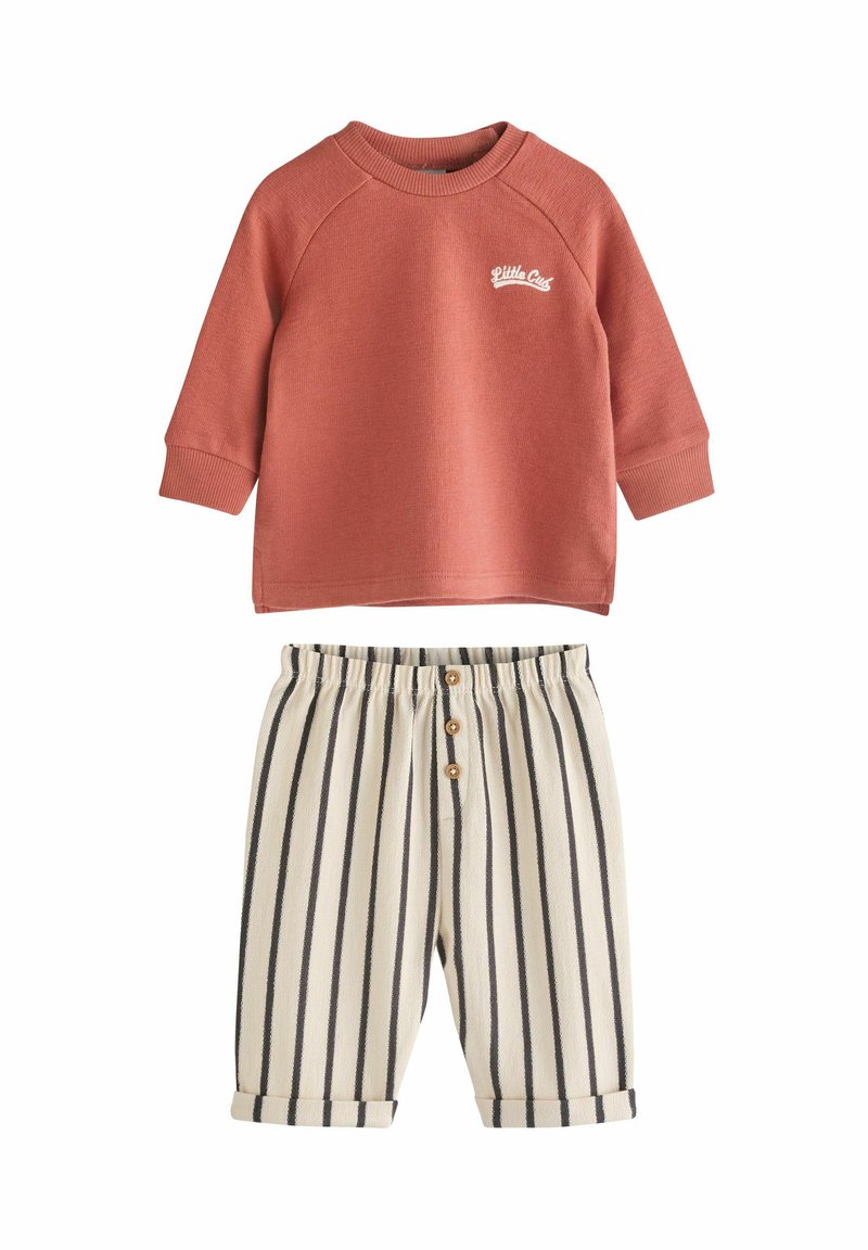 Next SET REGULAR FIT czerwony