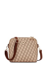 Béžová syntetická crossbody taška s geometrickým vzorem, hnědý kožený popruh, zlaté kovové doplňky a zipové zapínání. Logo na přední straně.