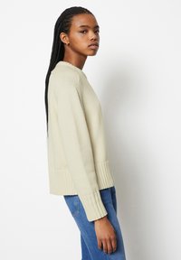 Marc O'Polo DENIM RELAXED - Svetr - white blush