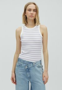 Unselected, orchid white stripe