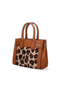 Bruine leren handtas met een luipaardprint paneel, rechthoekige vorm, dubbele handvatten en gedetailleerde stiksels langs de randen.