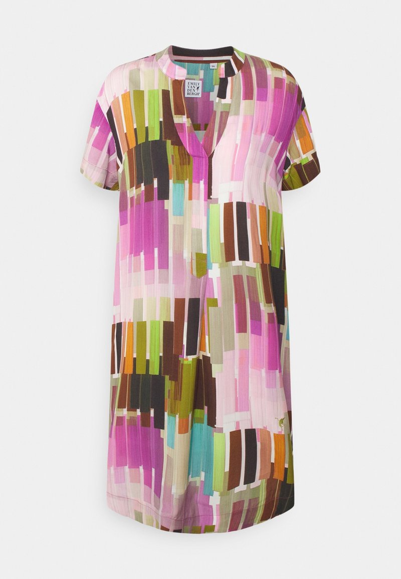 Lyhythihainen, polvipituinen mekko kevyestä kankaasta, jossa on värikäs abstrakti kuvio, jossa on vaaleanpunaisen, vihreän, ruskean ja oranssin sävyjä.