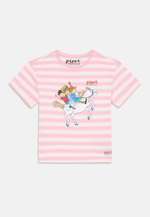 T-shirt en coton rayé rose avec un graphique de deux enfants montant un cheval blanc. Il présente des manches courtes et un col rond.