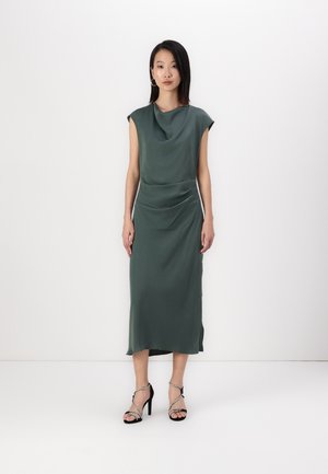 TAILORMD - Robe fourreau - balsam green