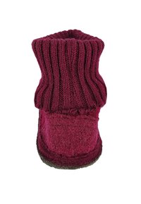 Bordeauxfarbene Strickhausschuhe mit geripptem Bündchen, weicher Textur, abgerundeter Form und brauner Sohle. Verfügt über gestickte Details an der Basis.