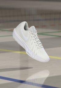 Δεν επιλέχθηκε, white/platinum-coloured tint