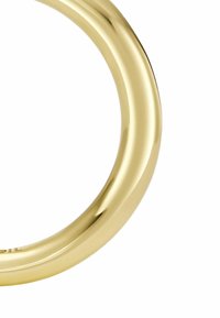 Goldfarbener Metallring mit einer glatten, polierten Oberfläche und einer abgerundeten Form. Keine sichtbaren Muster oder Gravuren.