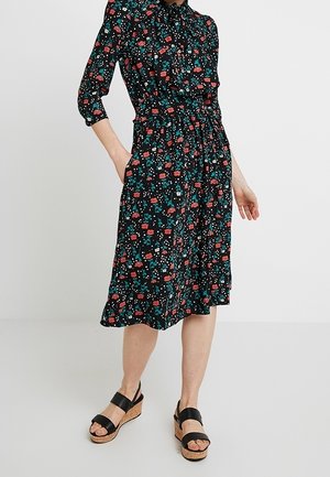 Košilové šaty - black